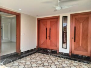 10 Marla Brand New House For Sale in Bahria Town Rawalpindi Phase 8