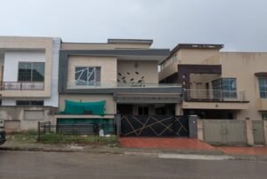 13 Marla owner-built house for sale in Bahria Town Rawalpindi Phase 8