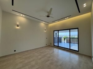 6 bedroom luxury house in Bahria Town Rawalpindi with attached bathrooms
